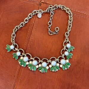 Lee Green and White Floral Necklace